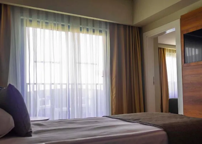 Dream Water World Otel Side