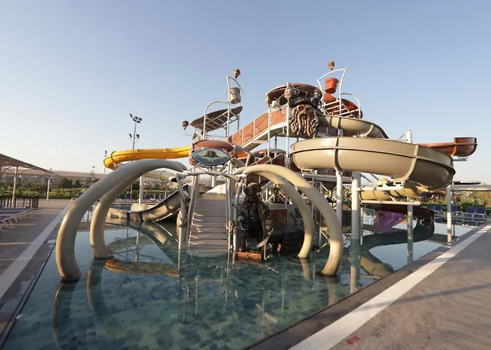 Dream Water World 5* Side