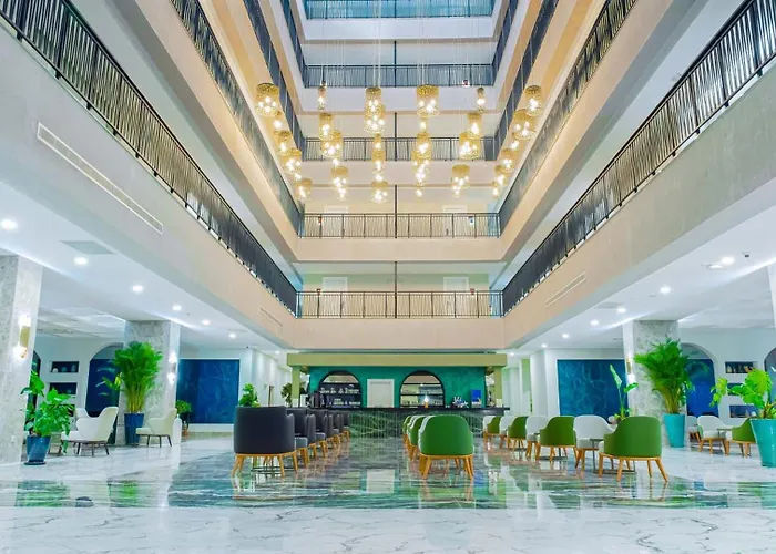 Dream Water World Side