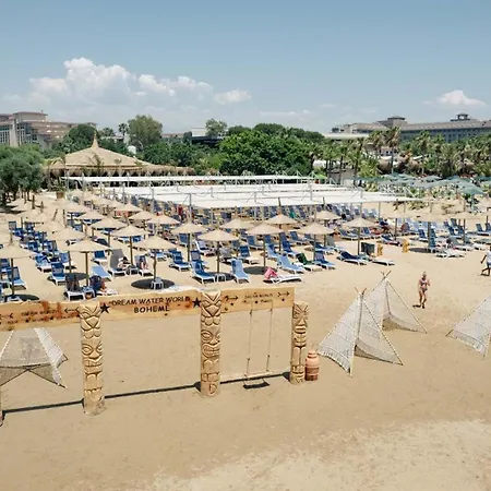 Готель Dream Water World 5*