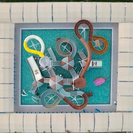 Dream Water World 5*