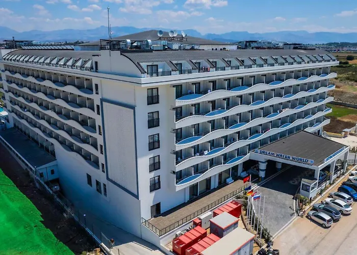 酒店 Dream Water World 5*