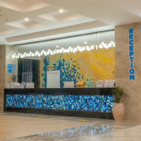 Dream Water World 5* Side